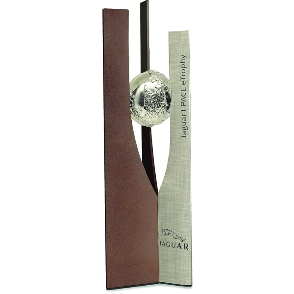 Edelpokal Avantime, silber, Ball nach Wahl, 3 Größen, 30-41 cm